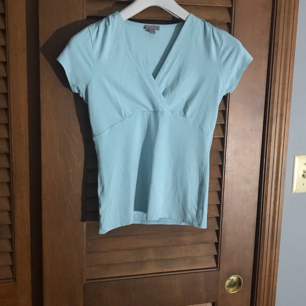 🦋ANN TAYLOR🦋short sleeve top EXTRA SMALL petite - Picture 1 of 4